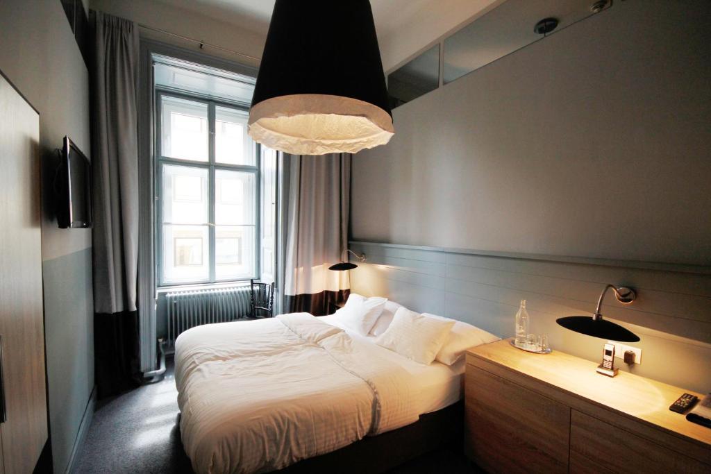 Saint SHERMIN bed breakfast&champagne Vienne Extérieur photo
